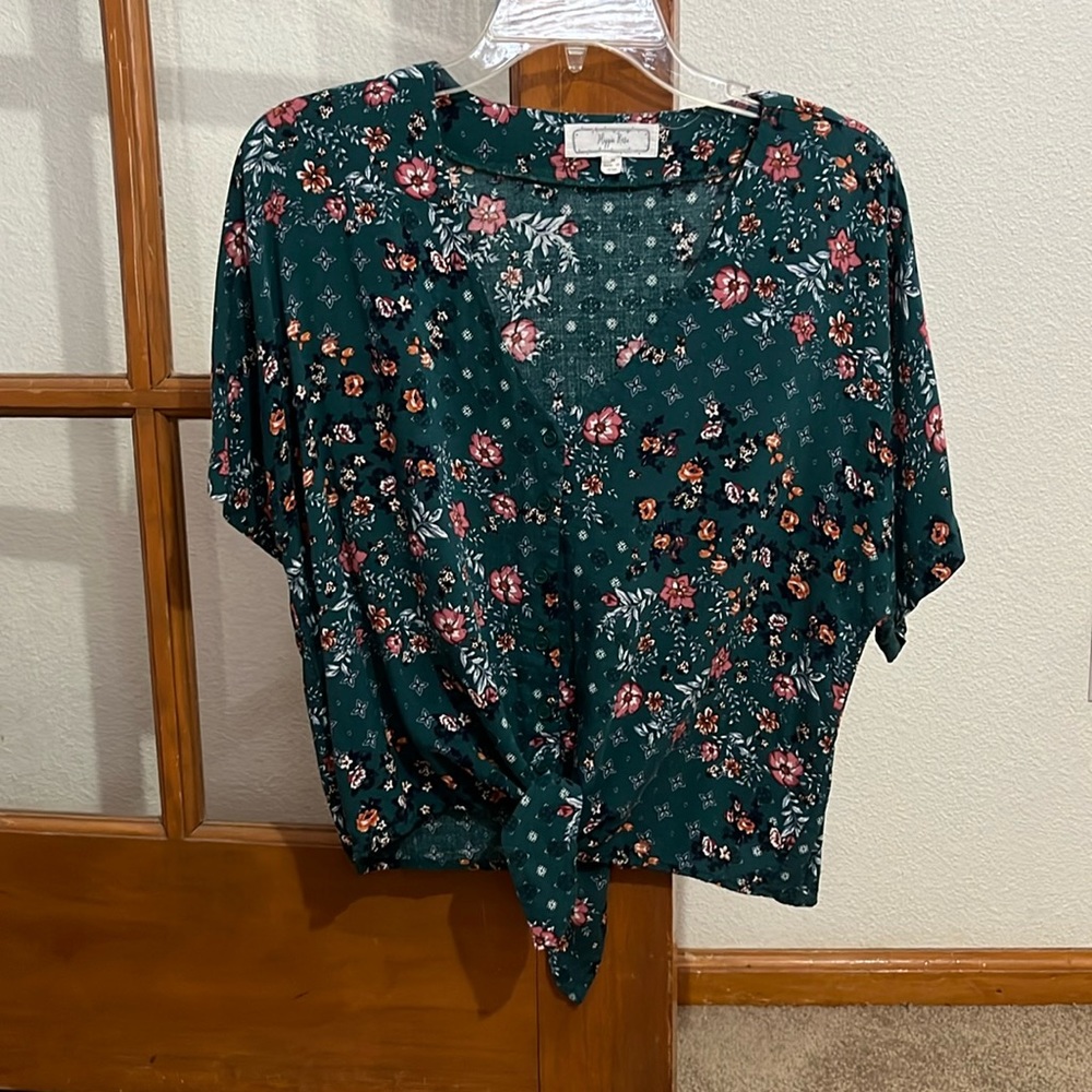 Blouse by Hippie Rose in M vee neck green with floral print tie front
